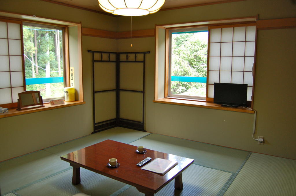Onsen Pension Hanasakiyama Мінакамі Екстер'єр фото