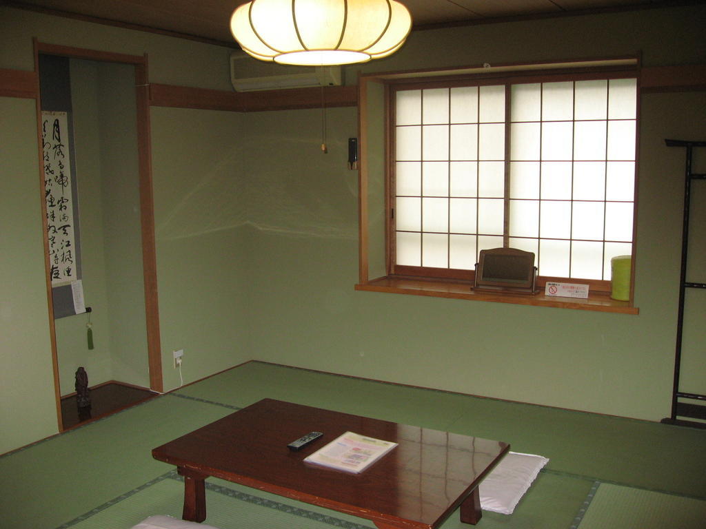 Onsen Pension Hanasakiyama Мінакамі Номер фото
