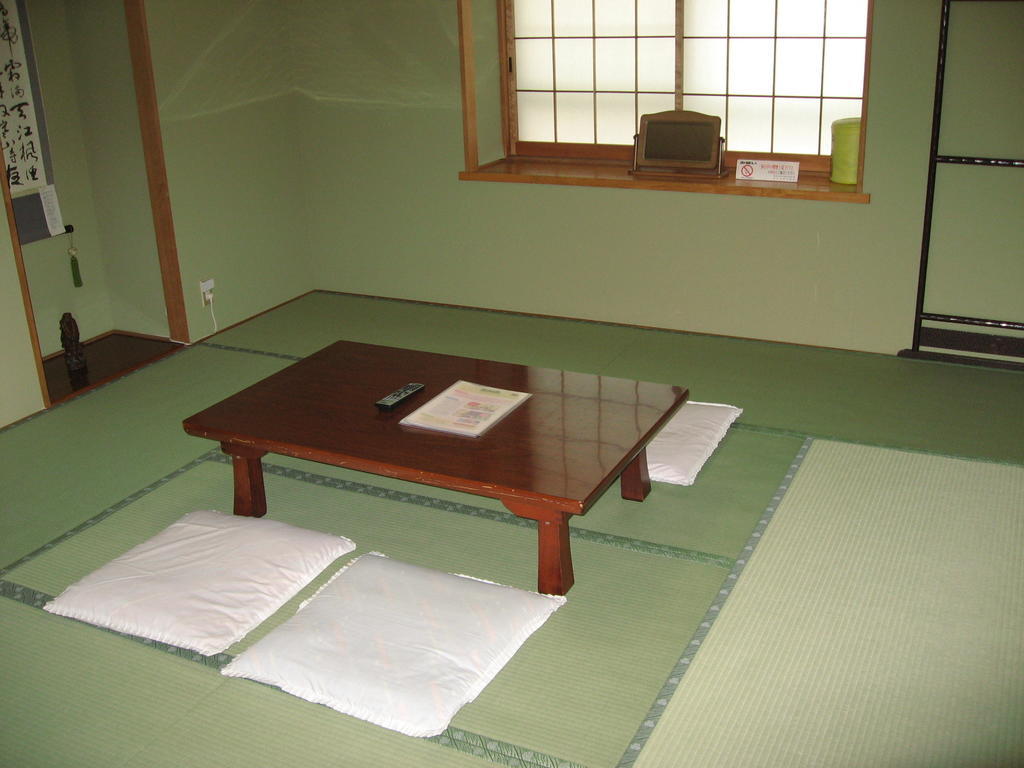Onsen Pension Hanasakiyama Мінакамі Номер фото